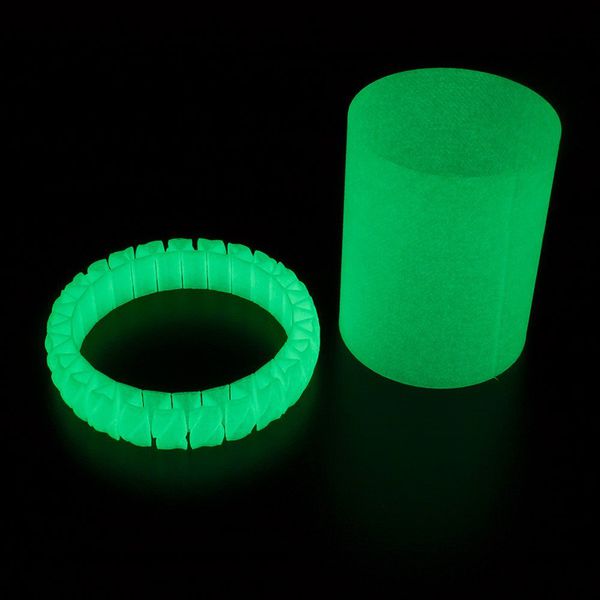 Файл:Glow-in-the-dark-prints 8.jpg