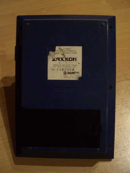 Файл:Zaxxon-fl--bandai-15-21.jpg
